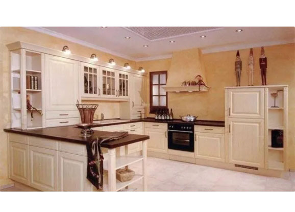 為什么越來越多人放棄實木家具,反而選擇全鋁定制?原因很簡單 為什么越來越多人放棄實木家具,反而選擇全鋁定制?原因很簡單